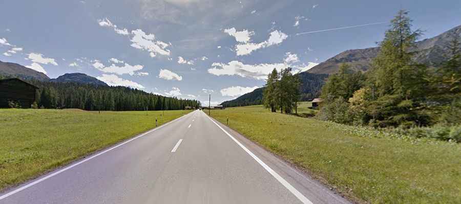 Is the road to Wolfgang Pass paved?