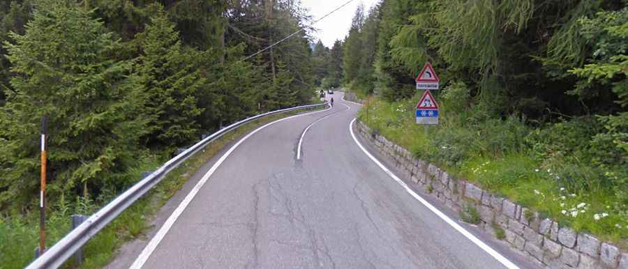 Is Tonale Pass paved?