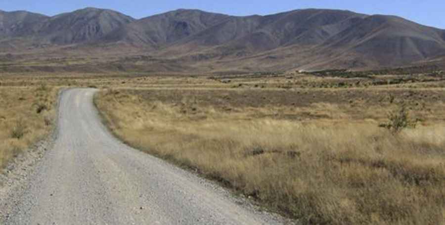 Is Wards Pass unpaved?