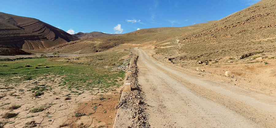 Jebel Ouamenzri: Driving the high R704 road to Agoudal