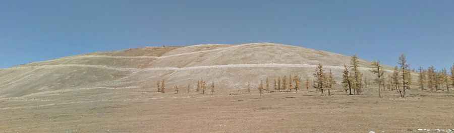 Jhankai Nuruu, a 4x4 road with stunning views