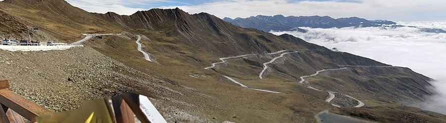 Jiajinshan Pass: a road you really wish you would drive at least once in your lifetime