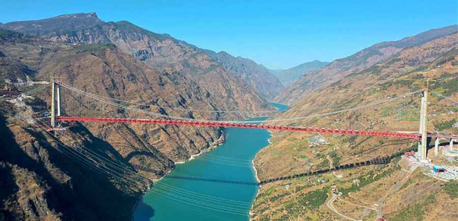 Jinshajiang Bridge is the world's largest span suspension bridge