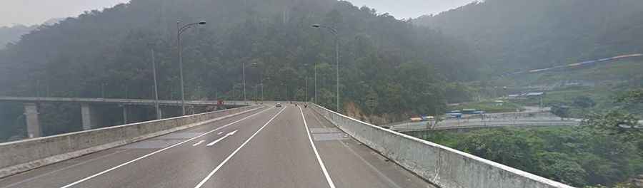Kelok Sembilan: 9 curves-climb