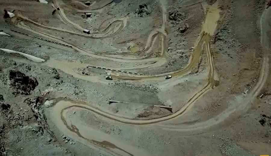 Kotal-e Qonaq: a dangerous curvy road to the summit