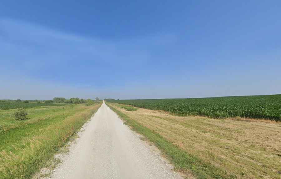 L Road in Nebraska is haunted by the screams of 7 sisters