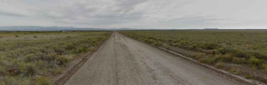 Laguna Llancanelo: Driving the Challenging Ruta 186