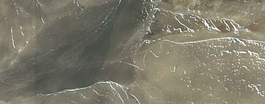 Lanak La: this road is not for timid drivers