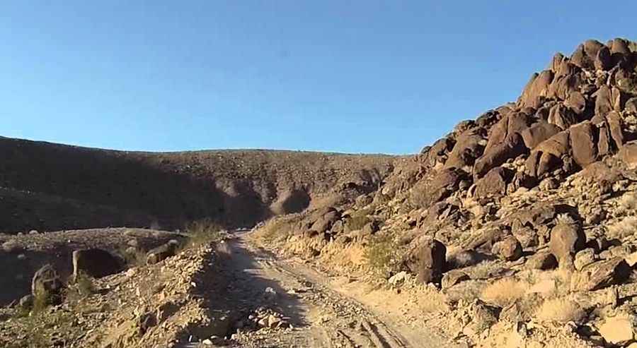 Lippincott Mine Road in California is for experienced 4WD drivers and vehicles only