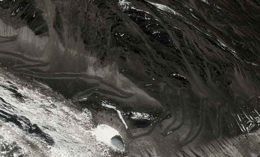 More than 100 hairpin turns to Sangbu La