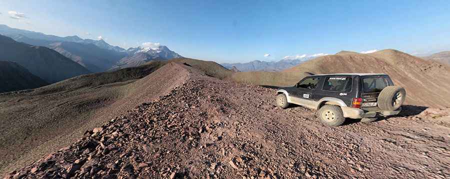 Mount Sadzele: this drive is not for timid drivers