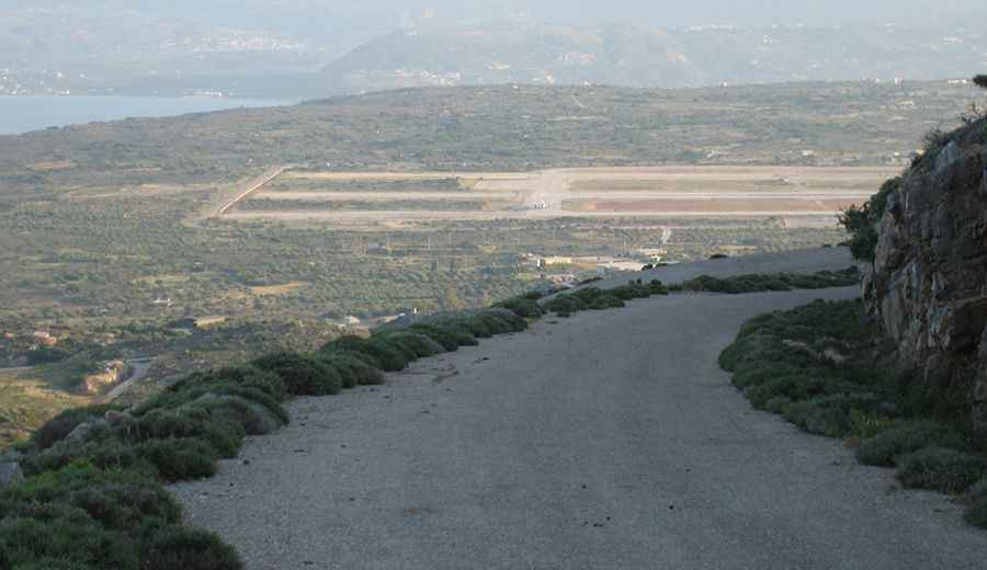 Mount Skloka: an awe-inspiring paved road in Crete