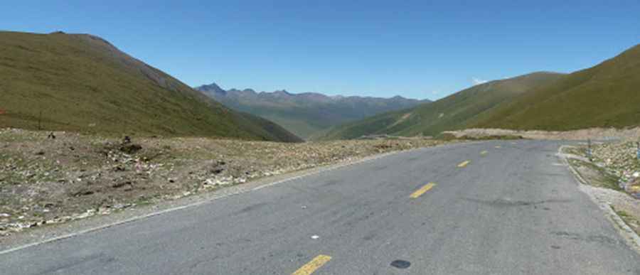 Ngamba La: Driving the high-altitude border between Qinghai and Sichuan