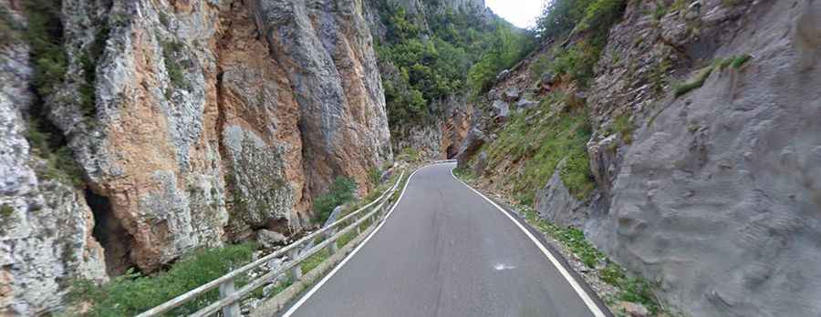 Obarra Canyon: a Spanish balcony road