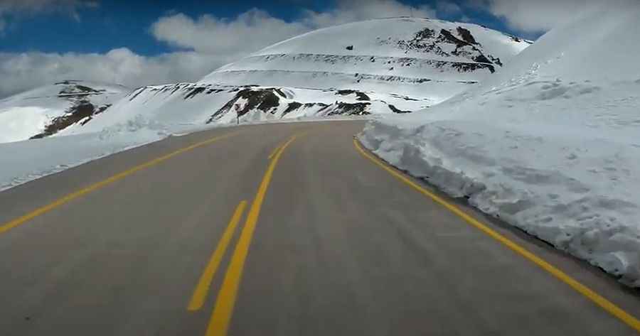 Palandöken Geçidi is an absolute must for road lovers