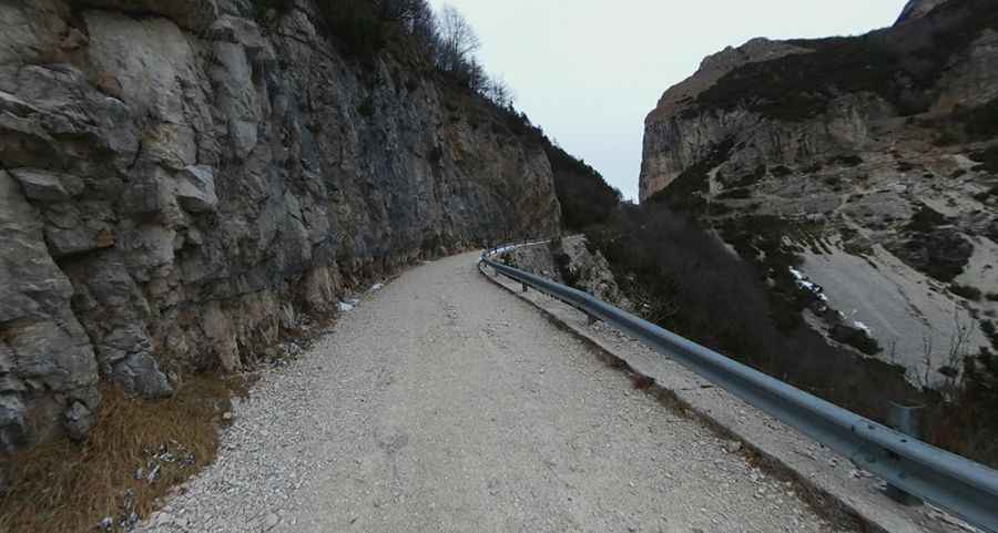 Passo Pertica: Driving the 16 hairpins from Giazza to the High Lessinia