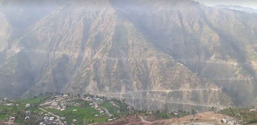 Phatarian Gali, a winding road only for experienced drivers