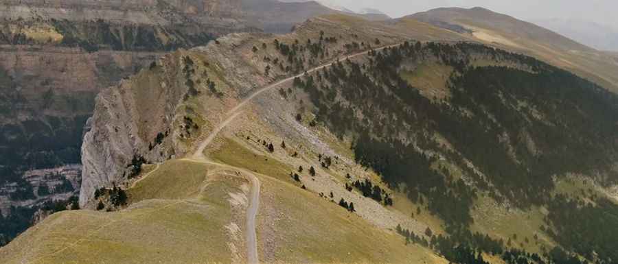 Pista de las Cutas: A Scenic Gravel Road in Ordesa
