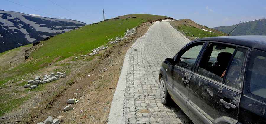 Razdan Pass is an adrenaline-pumping road in India