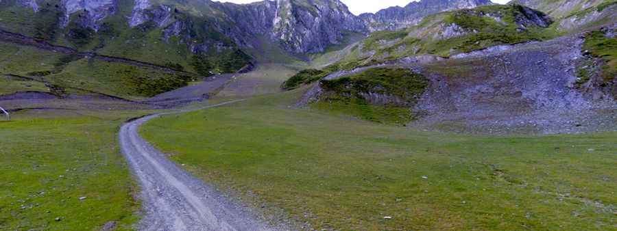 Road trip guide: Conquering Col du Lisey
