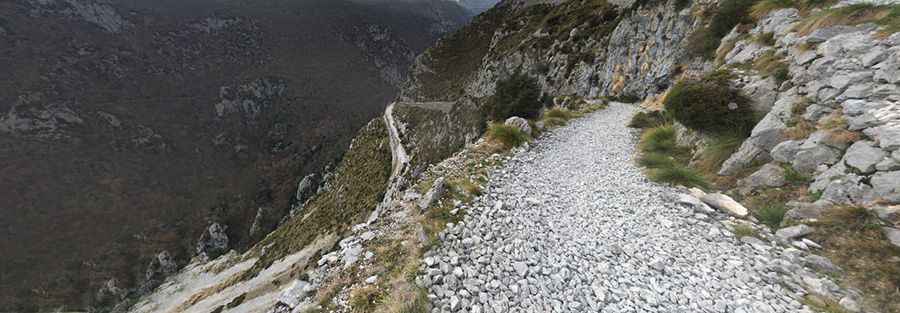 Ruta Urdon-Tresviso is a challenging mule track
