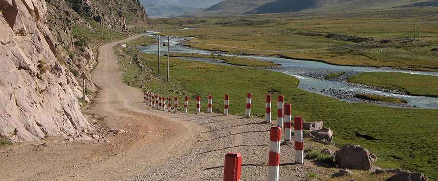 S304 is an unforgettable journey in Tibet