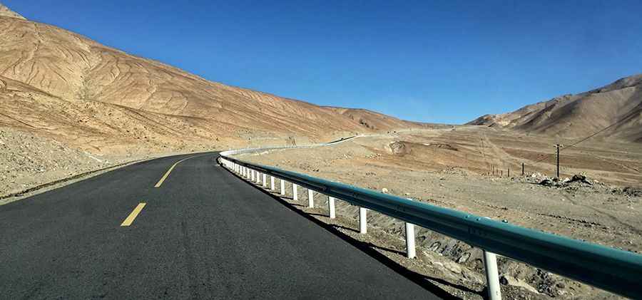 Sancam La: enjoy a road among the clouds