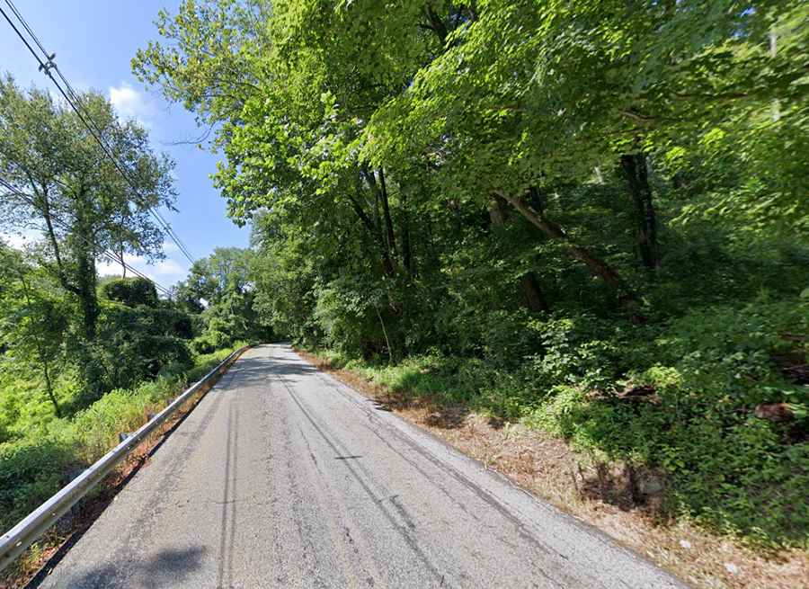 Shades of Death Road: ghost stories and local legends in New Jersey