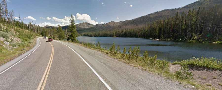 Sylvan Pass in Wyoming: A Paved Gateway Through Yellowstone NP