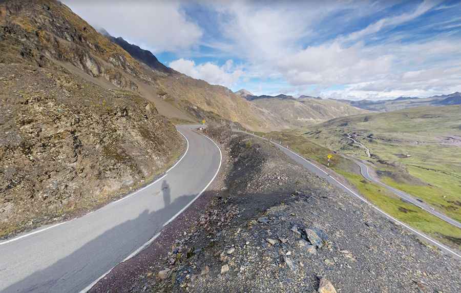 Take the Scenic Route and Discover Abra de Lares in Cusco