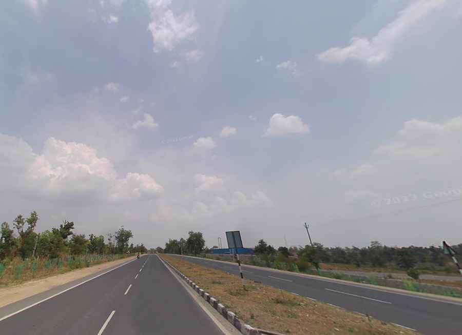 Tata Road in India is haunted by a white lady