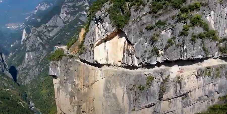 The awesome Lanying Cliff Road carved out of the mountains