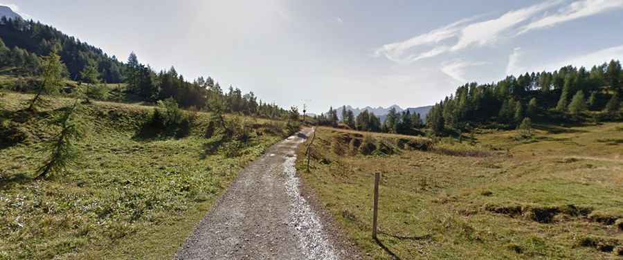 The breathtaking road to Forcella di Alleghe