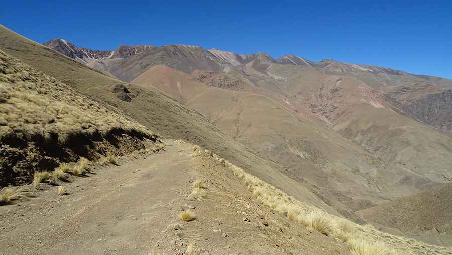 The challenging 4x4 road to Cerro Tuc Tuc: A high-altitude pass in Salta