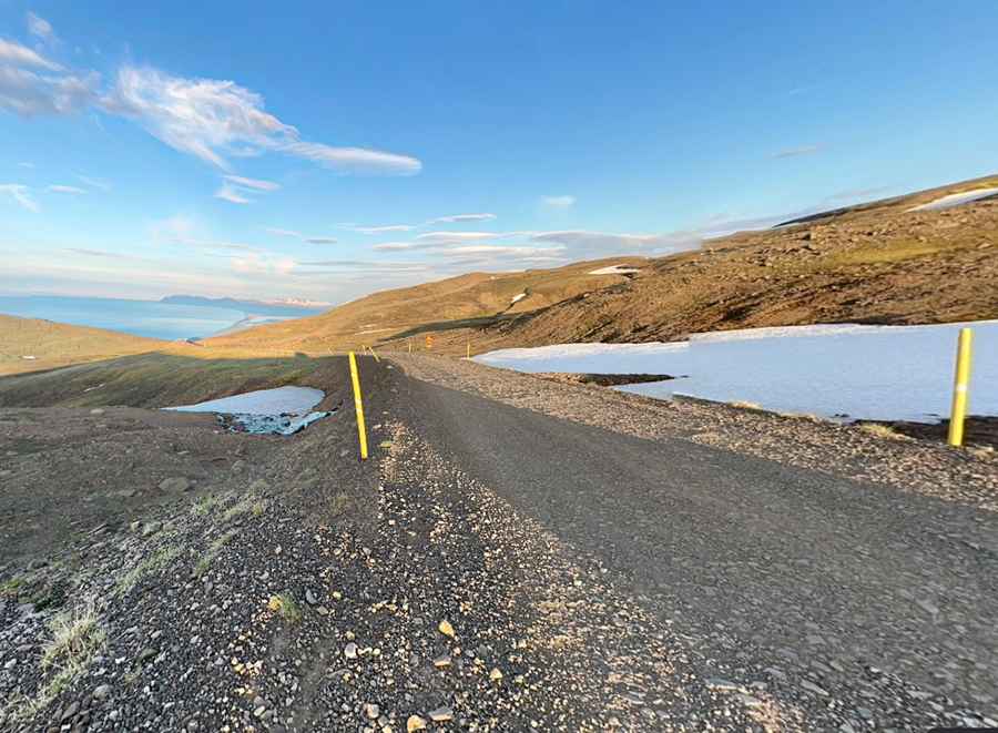 The challenging Road 917 to the summit of Hellisheiði Eystri