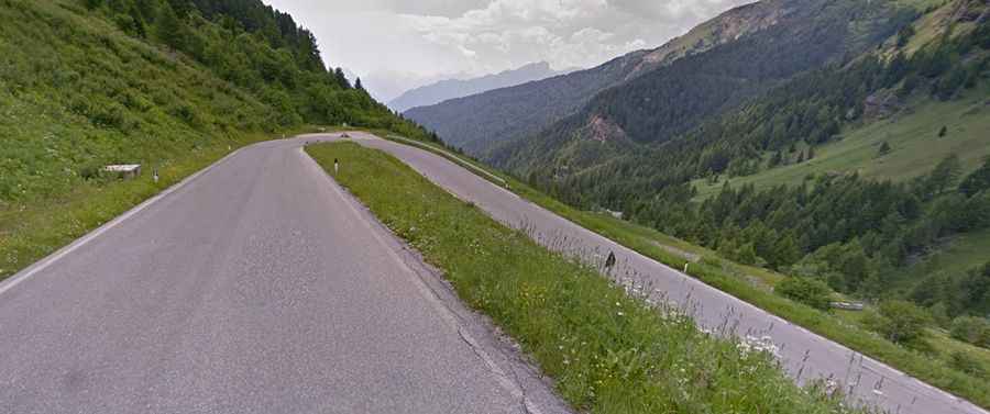 The drive to Giau Pass offers the best views in the Dolomites
