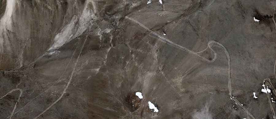 The extreme high-altitude climb to Naktse La, one of Tibet’s highest mountain passes