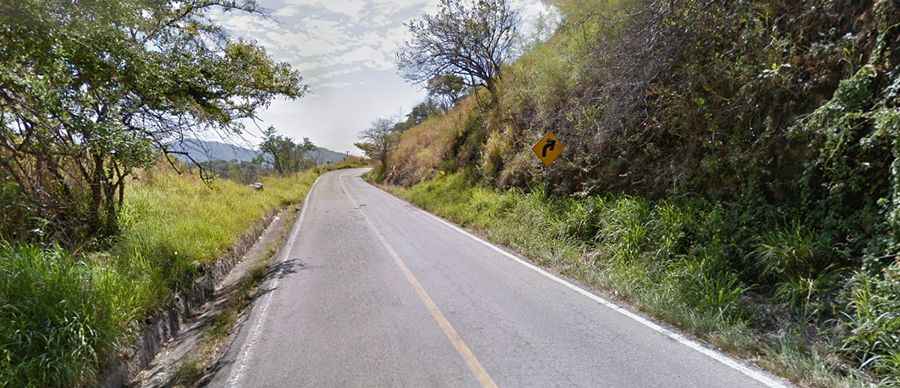 The hairpinned road to Barranca de Beltran