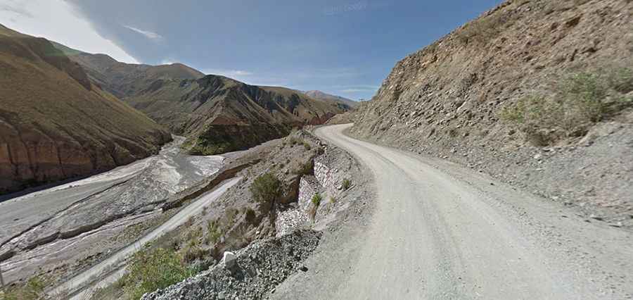 The narrow unpaved road to Iruya in Salta Province