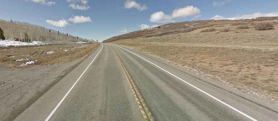 The road to Dallas Divide in Colorado provides stunning views in Autumn