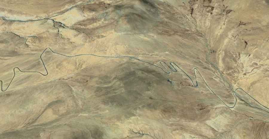 The road to Drongu La will take your breath away