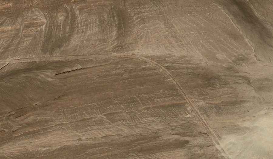 The road to Luanshi Daban is not for the faint of heart