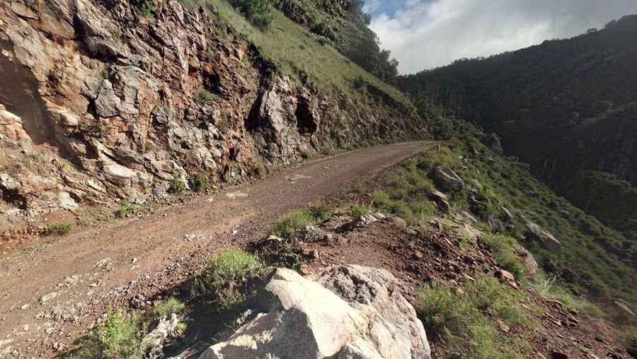 The road to Urique is not recommended due to security concerns