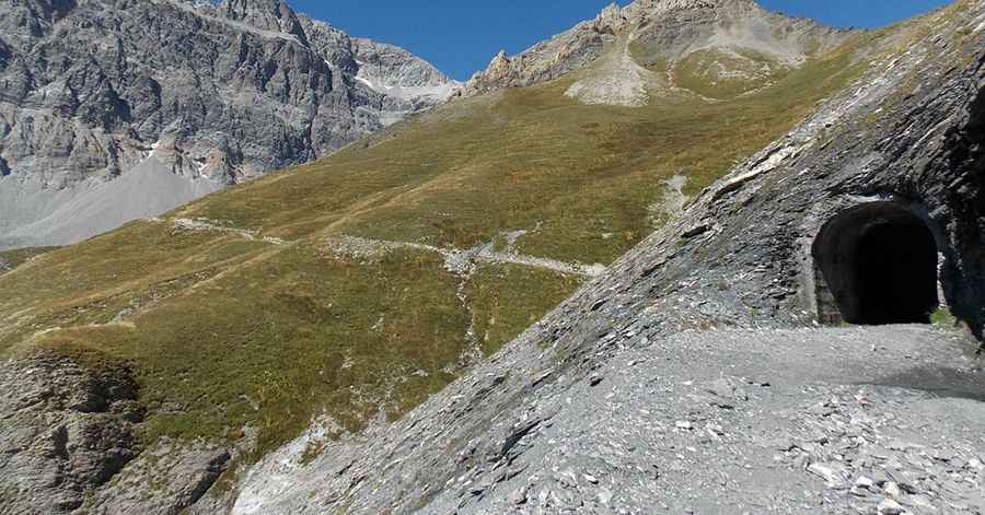 The unpaved road to Colle della Rho