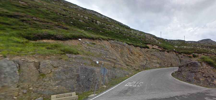The wild road to Picon del Fraile in northern Spain