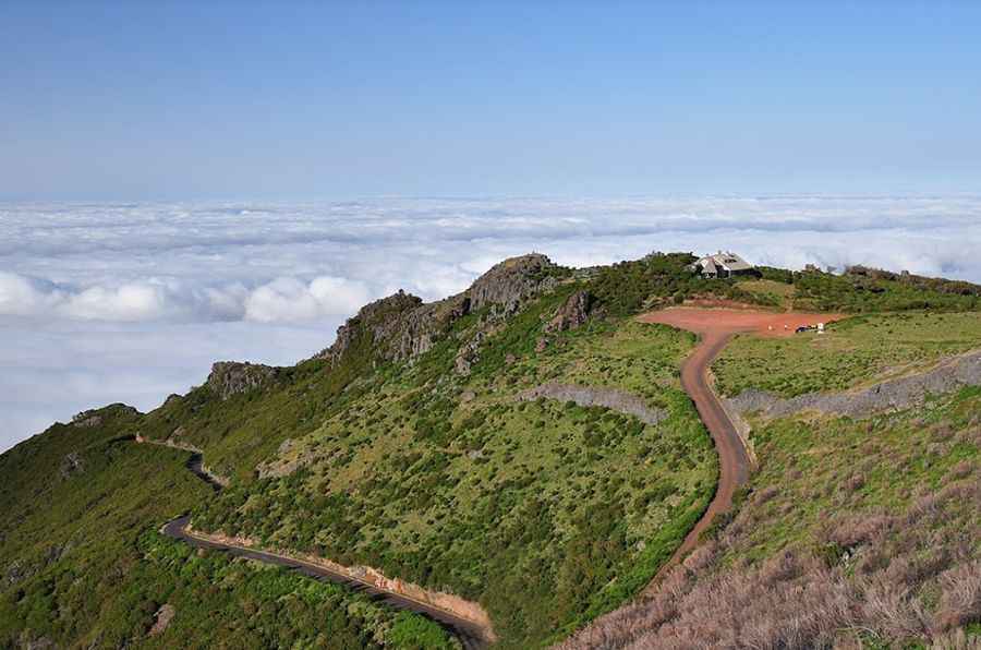 Travel guide to the top of Achada do Teixeira