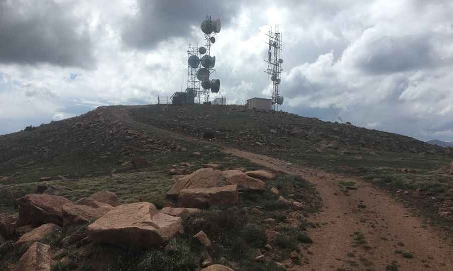 Travel guide to the top of Almagre Mountain South