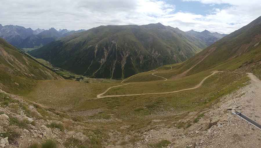 Travel guide to the top of Chaschauna Pass