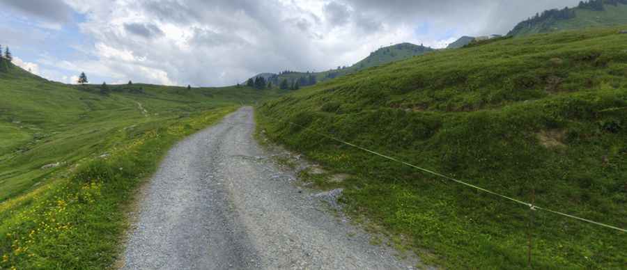 Travel guide to the top of Le Collu in the Alps