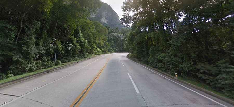 Travel the Road BR-116 with unstable weather conditions